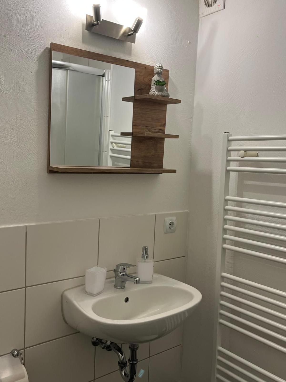 1 Zimmer Apartment Naehe Uni Γκέτινγκεν Εξωτερικό φωτογραφία
